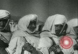 Image L'amiral Darlan Vichy visites des dirigeants arabes désert du Sahara en Afrique, 1942, de la seconde 57 séquences d'archives historiques vidéo 65675020627
