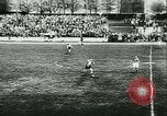 Immagine di Partita di calcio Monaco di Baviera Germania, 1944, secondo 8 filmato di repertorio 65675020638