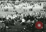 Immagine di Partita di calcio Monaco di Baviera Germania, 1944, secondo 17 filmato di repertorio 65675020638