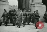 Immagine di Adolf Hitler truppe visite Ypres Belgio, 1940, secondo 20 filmato di repertorio 65675020642