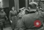 Immagine di Adolf Hitler truppe visite Ypres Belgio, 1940, secondo 36 filmato di repertorio 65675020642
