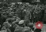 Immagine di Adolf Hitler truppe visite Ypres Belgio, 1940, secondo 37 filmato di repertorio 65675020642