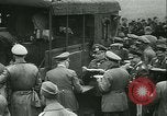 Immagine di Adolf Hitler truppe visite Ypres Belgio, 1940, secondo 52 filmato di repertorio 65675020642