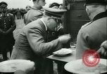 Immagine di Adolf Hitler truppe visite Ypres Belgio, 1940, secondo 60 filmato di repertorio 65675020642