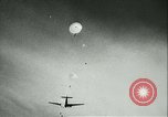 Standbild Deutsche Truppen marschieren in Norwegen Narvik Norwegen, 1940, aus Sekunde 6 historischem Filmmaterial Videoclip 65675020643