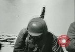 Standbild Deutsche Truppen marschieren in Norwegen Narvik Norwegen, 1940, aus Sekunde 41 historischem Filmmaterial Videoclip 65675020643