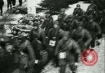 Standbild Deutsche Truppen marschieren in Norwegen Narvik Norwegen, 1940, aus Sekunde 42 historischem Filmmaterial Videoclip 65675020643