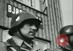 Standbild Deutsche Truppen marschieren in Norwegen Narvik Norwegen, 1940, aus Sekunde 49 historischem Filmmaterial Videoclip 65675020643