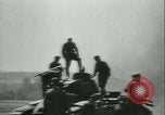 Standbild Deutsche Truppen marschieren in Merville Frankreich Merville Frankreich, 1940, aus Sekunde 49 historischem Filmmaterial Videoclip 65675020644