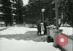 Standbild Befreit Deutsche Geiseln Ende Zweiten Weltkrieg Italien, 1945, aus Sekunde 5 historischem Filmmaterial Videoclip 65675020646
