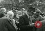 Standbild Befreit Deutsche Geiseln Ende Zweiten Weltkrieg Italien, 1945, aus Sekunde 41 historischem Filmmaterial Videoclip 65675020646
