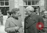 Standbild Befreit Deutsche Geiseln Ende Zweiten Weltkrieg Italien, 1945, aus Sekunde 44 historischem Filmmaterial Videoclip 65675020646