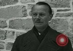 Standbild Befreit Deutsche Geiseln Ende Zweiten Weltkrieg Italien, 1945, aus Sekunde 58 historischem Filmmaterial Videoclip 65675020646