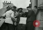Image confisqués radios Bayeux Normandie France, 1945, de la seconde 18 séquences d'archives historiques vidéo 65675020661