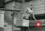 Image confisqués radios Bayeux Normandie France, 1945, de la seconde 35 séquences d'archives historiques vidéo 65675020661