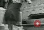 Image confisqués radios Bayeux Normandie France, 1945, de la seconde 38 séquences d'archives historiques vidéo 65675020661
