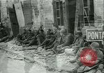 Standbild USA Kräfte Pontaubault Frankreich, 1944, aus Sekunde 1 historischem Filmmaterial Videoclip 65675020662