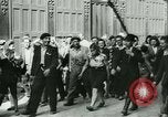 Immagine di Cerimonia di liberazione Rennes Francia, 1945, secondo 16 filmato di repertorio 65675020664