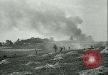 Standbild alliierten Truppen SAINT MALO FRANKREICH, 1944, aus Sekunde 14 historischem Filmmaterial Videoclip 65675020668