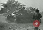 Standbild alliierten Truppen SAINT MALO FRANKREICH, 1944, aus Sekunde 19 historischem Filmmaterial Videoclip 65675020668