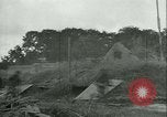 Standbild alliierten Truppen SAINT MALO FRANKREICH, 1944, aus Sekunde 25 historischem Filmmaterial Videoclip 65675020668