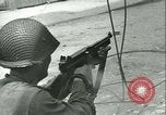 Standbild alliierten Truppen SAINT MALO FRANKREICH, 1944, aus Sekunde 38 historischem Filmmaterial Videoclip 65675020668