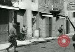 Standbild alliierten Truppen SAINT MALO FRANKREICH, 1944, aus Sekunde 42 historischem Filmmaterial Videoclip 65675020668