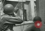 Standbild alliierten Truppen SAINT MALO FRANKREICH, 1944, aus Sekunde 46 historischem Filmmaterial Videoclip 65675020668
