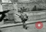 Standbild alliierten Truppen SAINT MALO FRANKREICH, 1944, aus Sekunde 56 historischem Filmmaterial Videoclip 65675020668