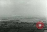 Standbild Schlacht von Caen Caen Normandie Frankreich, 1944, aus Sekunde 35 historischem Filmmaterial Videoclip 65675020669