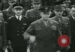Standbild General Dwight D Eisenhower Paris Frankreich, 1944, aus Sekunde 53 historischem Filmmaterial Videoclip 65675020673