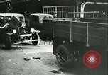 Immagine di Fabbriche di auto Parigi Francia, 1941, secondo 60 filmato di repertorio 65675020678