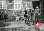 Standbild deutscher Soldat Deutschland, 1940, aus Sekunde 14 historischem Filmmaterial Videoclip 65675020689