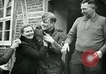 Standbild deutscher Soldat Deutschland, 1940, aus Sekunde 18 historischem Filmmaterial Videoclip 65675020689