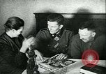 Standbild deutscher Soldat Deutschland, 1940, aus Sekunde 23 historischem Filmmaterial Videoclip 65675020689