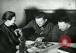 Standbild deutscher Soldat Deutschland, 1940, aus Sekunde 25 historischem Filmmaterial Videoclip 65675020689