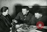 Standbild deutscher Soldat Deutschland, 1940, aus Sekunde 27 historischem Filmmaterial Videoclip 65675020689