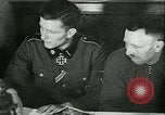 Standbild deutscher Soldat Deutschland, 1940, aus Sekunde 32 historischem Filmmaterial Videoclip 65675020689