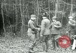 Standbild deutscher Soldat Deutschland, 1940, aus Sekunde 44 historischem Filmmaterial Videoclip 65675020689