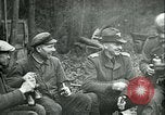 Standbild deutscher Soldat Deutschland, 1940, aus Sekunde 60 historischem Filmmaterial Videoclip 65675020689