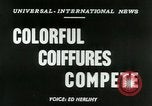 Immagine di Coiffures competere Parigi Francia, 1953, secondo 4 filmato di repertorio 65675020698