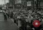 Image Milwaukee Braves Baseball Team arrive dans la ville Milwaukee Wisconsin USA, 1953, de la seconde 51 séquences d'archives historiques vidéo 65675020699