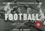 Image match de football Lawrence Kansas USA, 1950, de la seconde 1 séquences d'archives historiques vidéo 65675020705