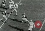 Image match de football Lawrence Kansas USA, 1950, de la seconde 22 séquences d'archives historiques vidéo 65675020705