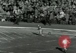 Image match de football Lawrence Kansas USA, 1950, de la seconde 30 séquences d'archives historiques vidéo 65675020705