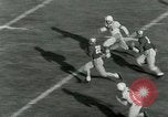 Image match de football Lawrence Kansas USA, 1950, de la seconde 40 séquences d'archives historiques vidéo 65675020705