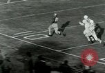 Image match de football Lawrence Kansas USA, 1950, de la seconde 44 séquences d'archives historiques vidéo 65675020705