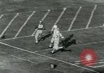 Image match de football Lawrence Kansas USA, 1950, de la seconde 45 séquences d'archives historiques vidéo 65675020705