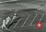 Image match de football Lawrence Kansas USA, 1950, de la seconde 46 séquences d'archives historiques vidéo 65675020705