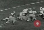 Image match de football Lawrence Kansas USA, 1950, de la seconde 52 séquences d'archives historiques vidéo 65675020705